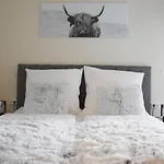 Home4You - Apartment Slow Down